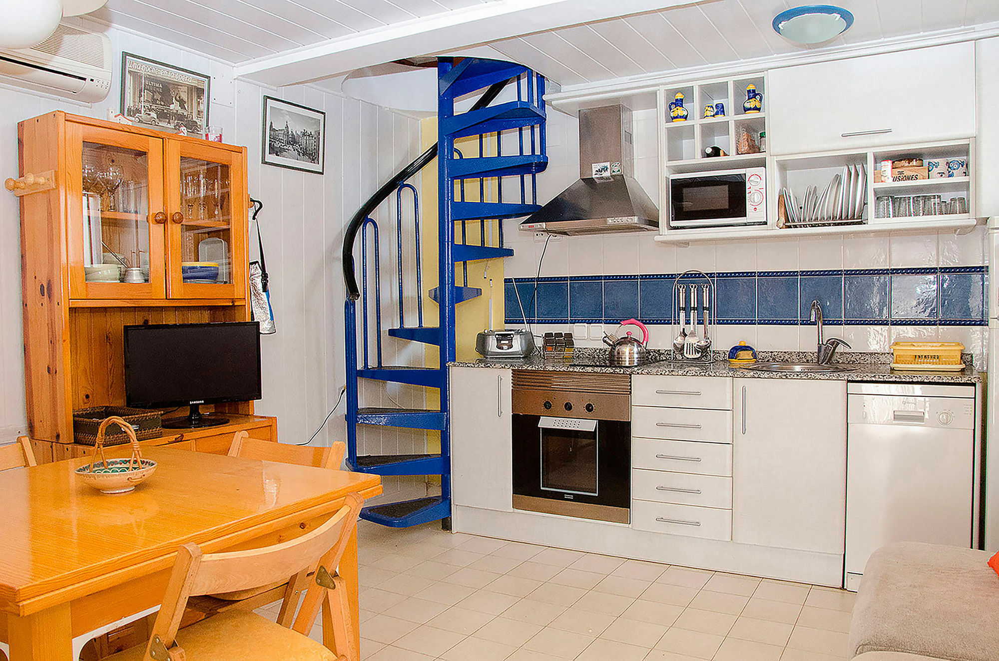 סיטגס Apartment Oscar מראה חיצוני תמונה